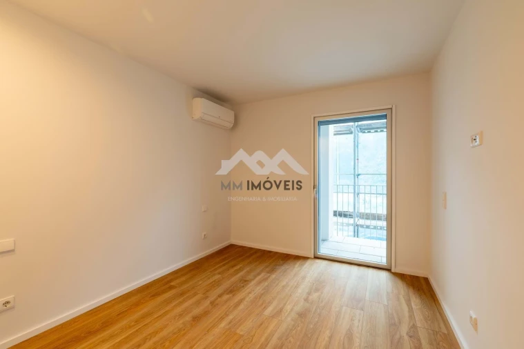 Apartamento T1 para Venda em Campanhã Foto 8