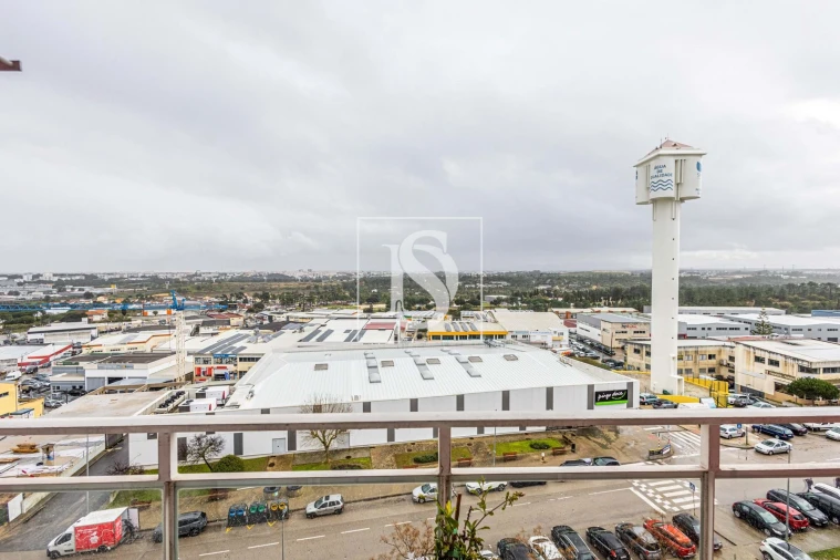 Apartamento T3 para Venda em Corroios Foto 15