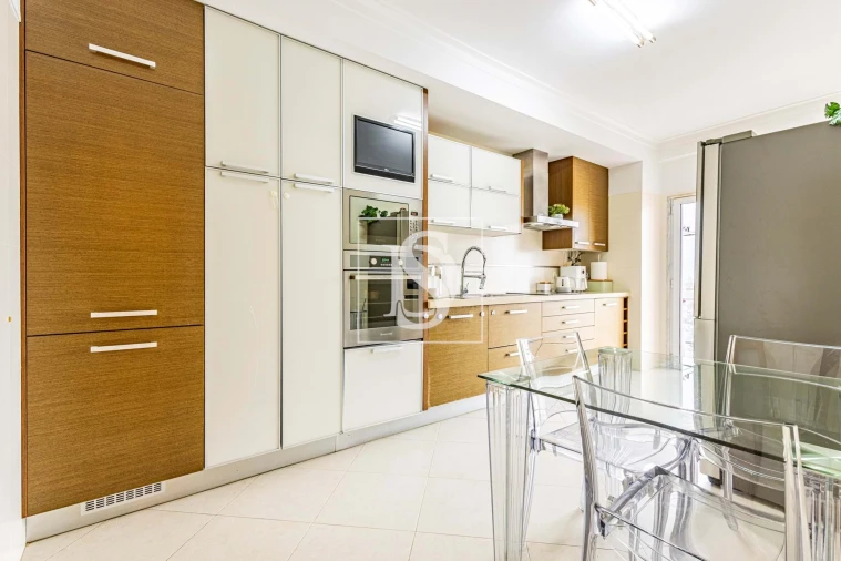 Apartamento T3 para Venda em Corroios Foto 8