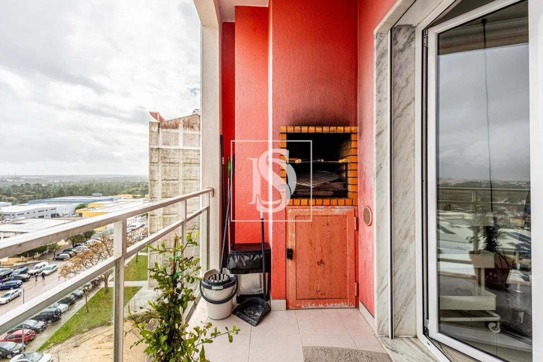 Apartamento T3 para Venda em Corroios Foto 16