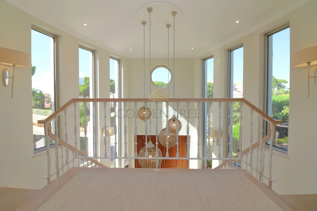 Moradia T4 para Venda em Almancil Foto 20