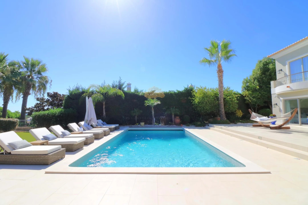 Moradia T4 para Venda em Almancil Foto 30