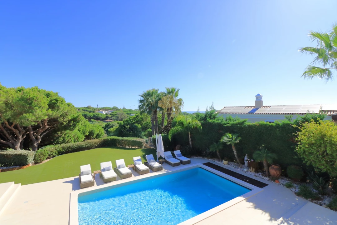 Moradia T4 para Venda em Almancil Foto 29