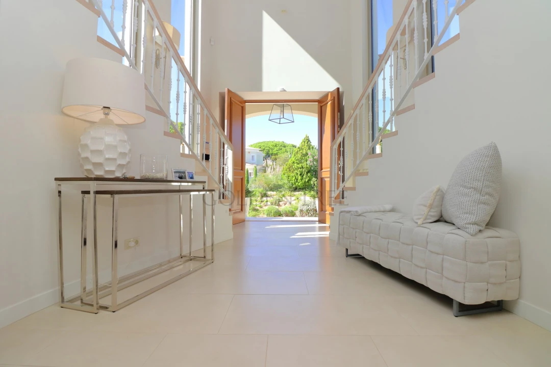 Moradia T4 para Venda em Almancil Foto 8