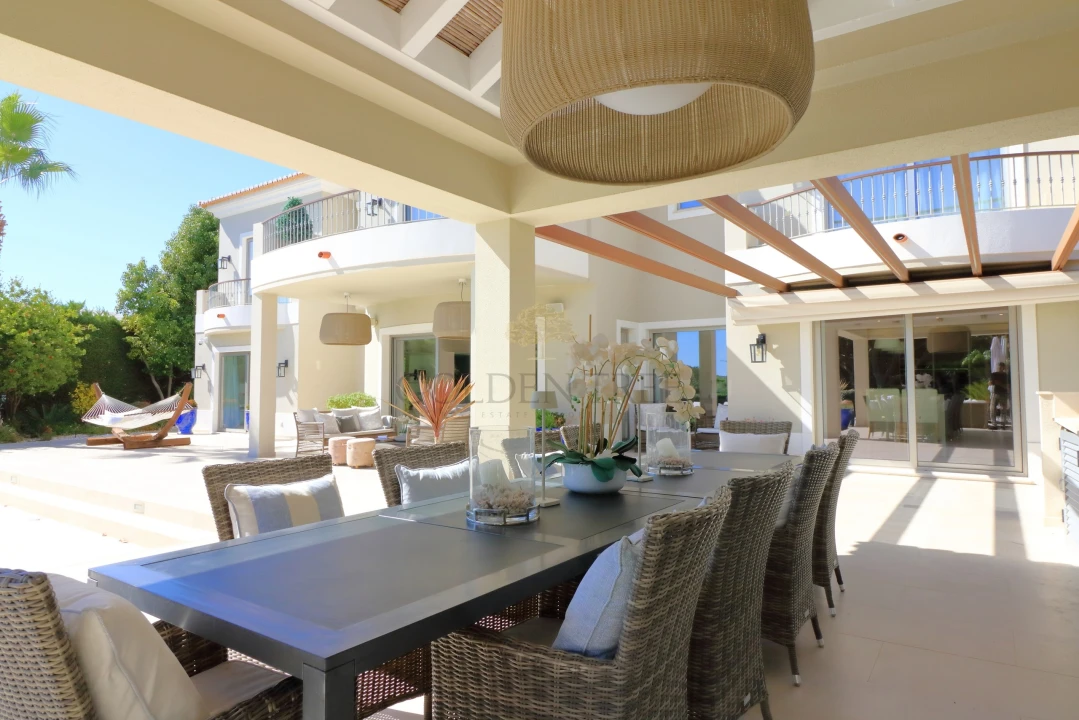 Moradia T4 para Venda em Almancil Foto 35