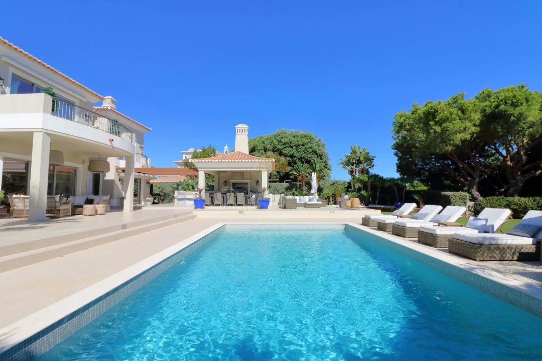 Moradia T4 para Venda em Almancil Foto 40