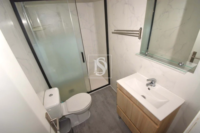 Apartamento T2 para Venda em Sé, Santa Maria e Meixedo Foto 14