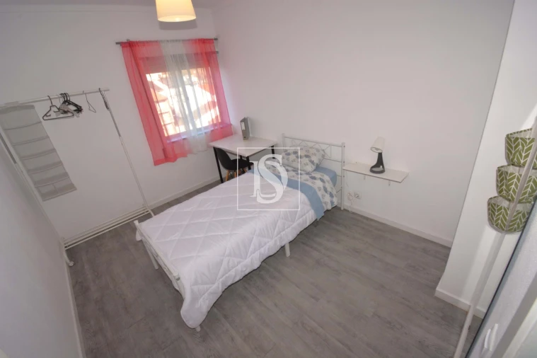 Apartamento T2 para Venda em Sé, Santa Maria e Meixedo Foto 8