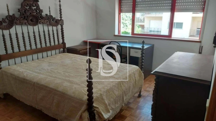 Apartamento T3 para Venda em Sé, Santa Maria e Meixedo Foto 3