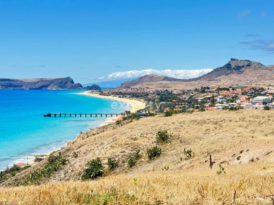 Terreno para Venda em Porto Santo Foto 1