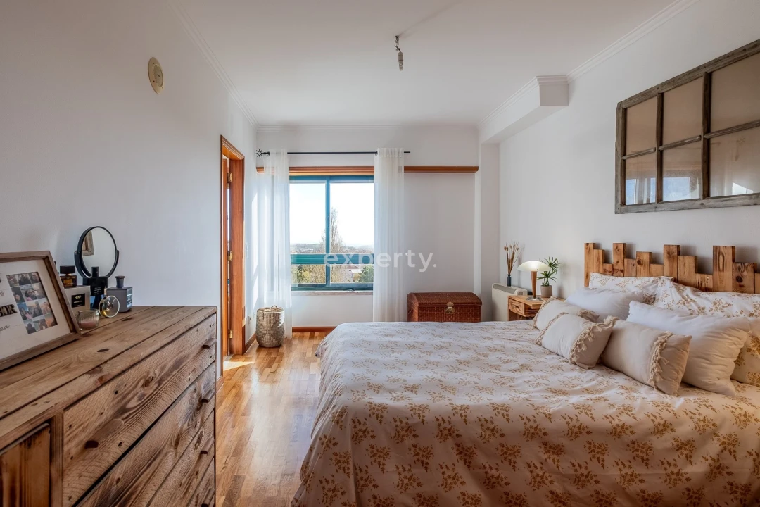 Apartamento T4 para Venda em Agualva e Mira-Sintra Foto 24