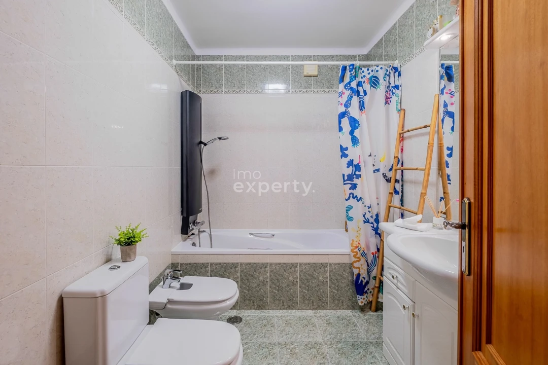 Apartamento T4 para Venda em Agualva e Mira-Sintra Foto 14