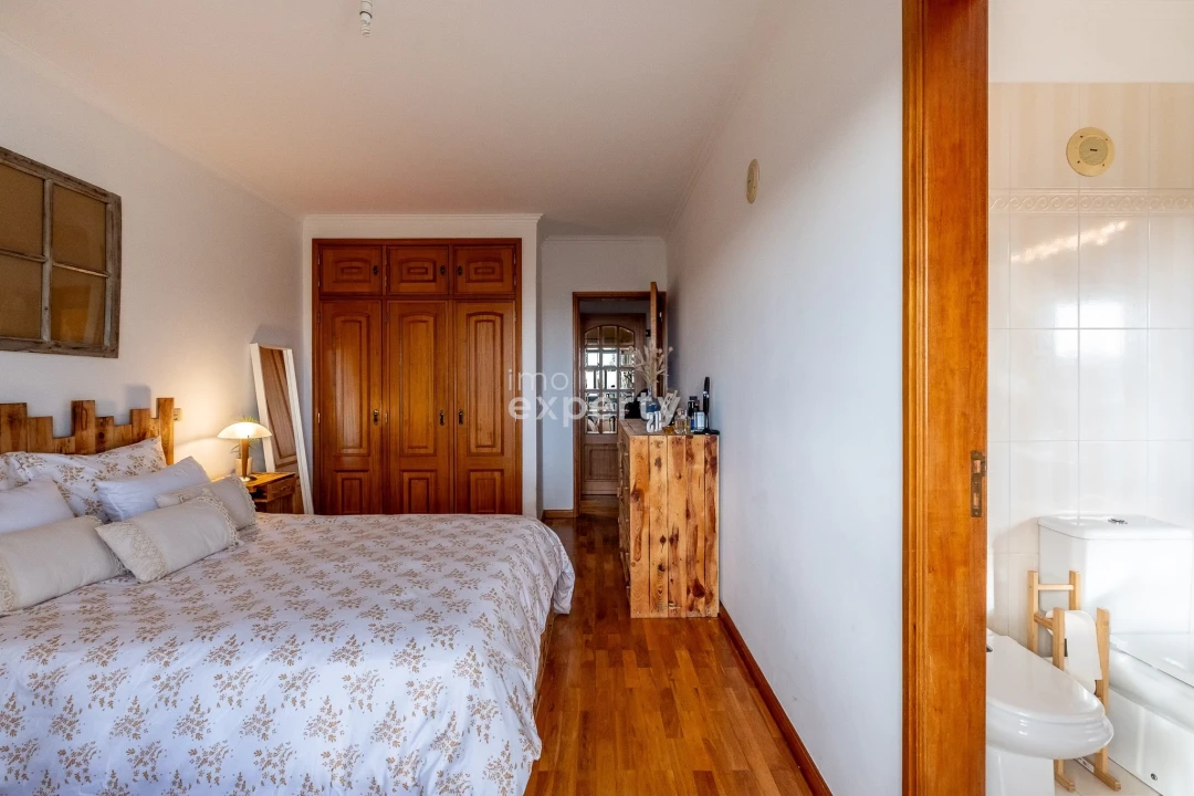 Apartamento T4 para Venda em Agualva e Mira-Sintra Foto 35