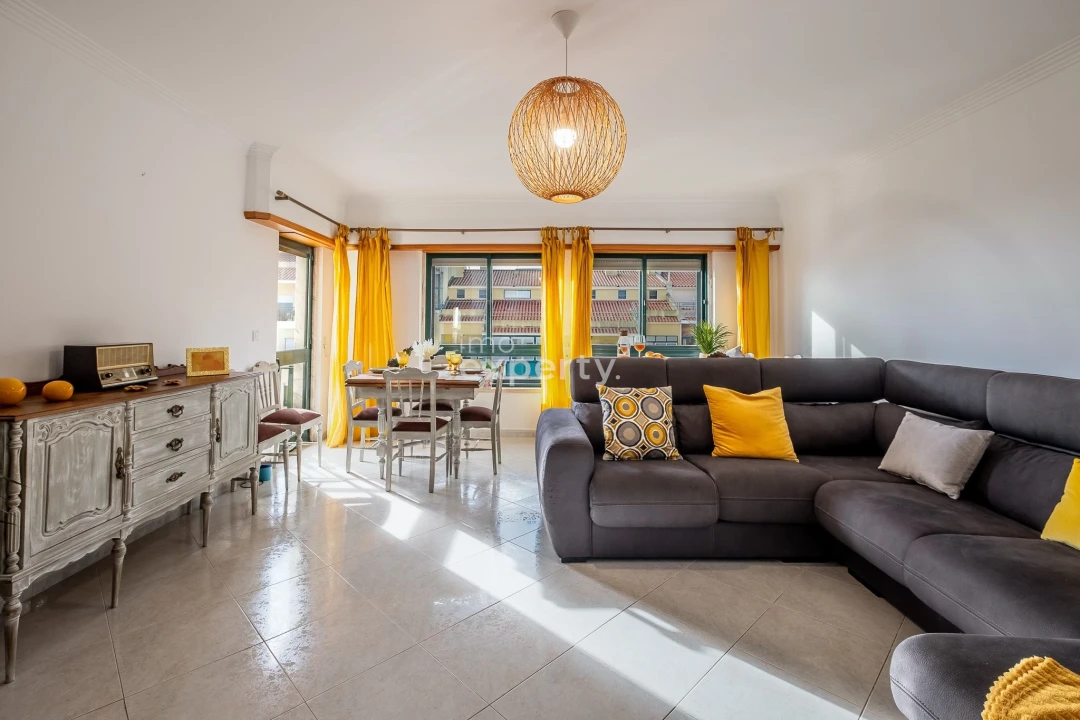 Apartamento T4 para Venda em Agualva e Mira-Sintra Foto 32