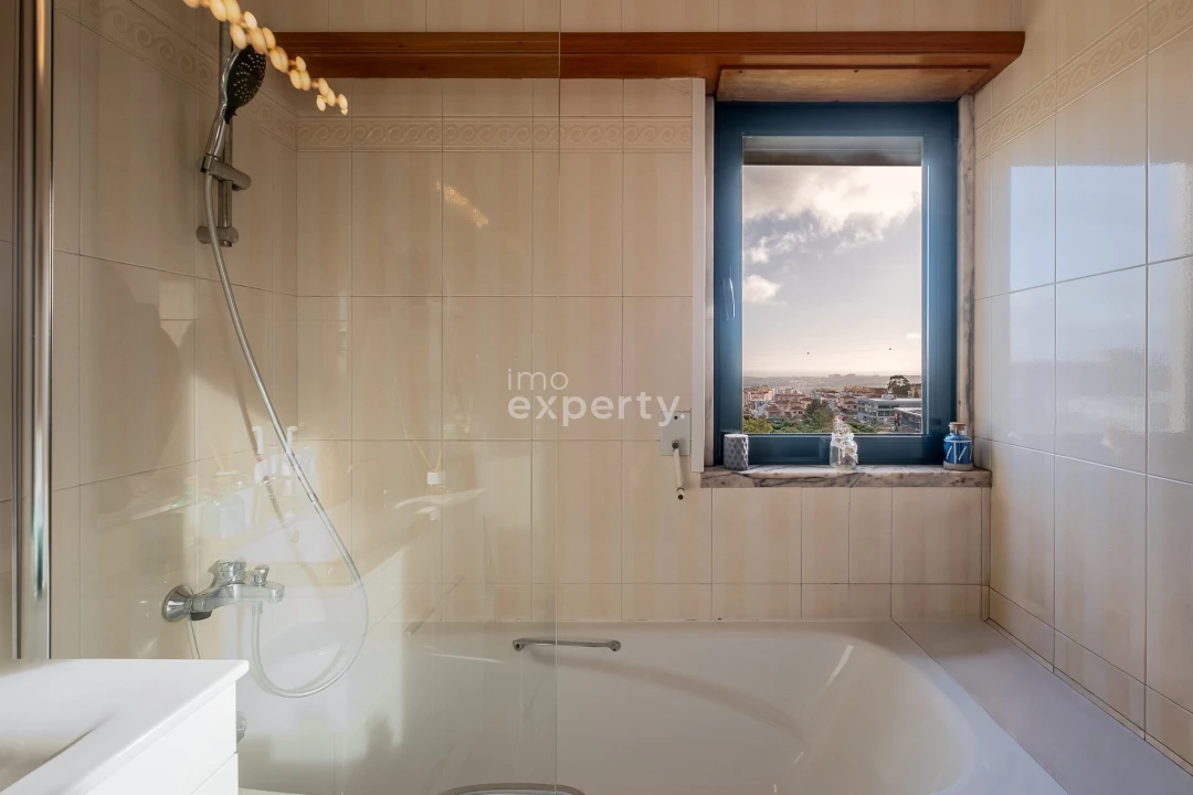 Apartamento T4 para Venda em Agualva e Mira-Sintra Foto 19