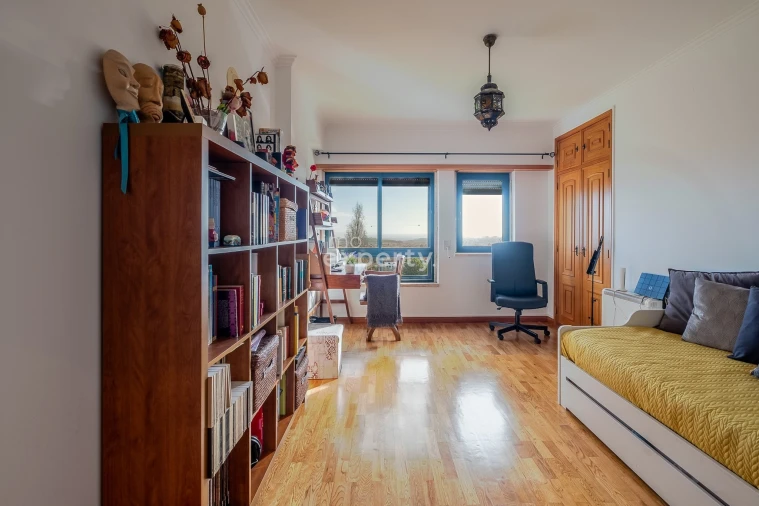 Apartamento T4 para Venda em Agualva e Mira-Sintra Foto 28