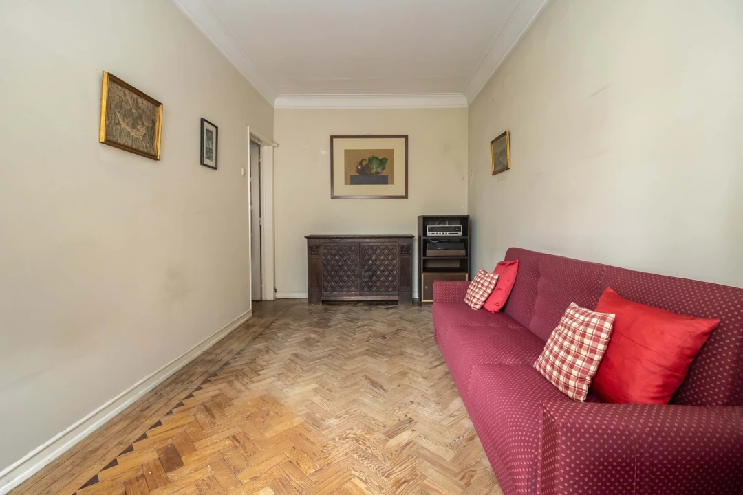 Apartamento T2 para Venda em São Domingos de Benfica Foto 7