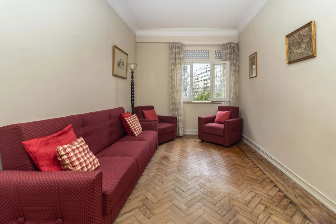 Apartamento T2 para Venda em São Domingos de Benfica Foto 5
