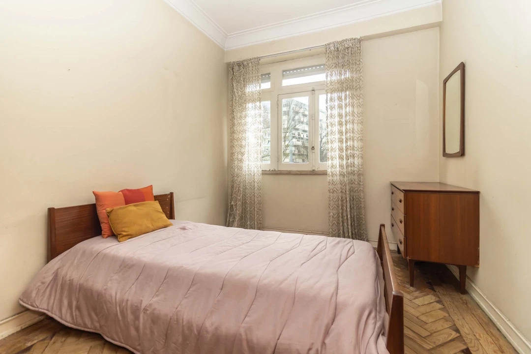 Apartamento T2 para Venda em São Domingos de Benfica Foto 19