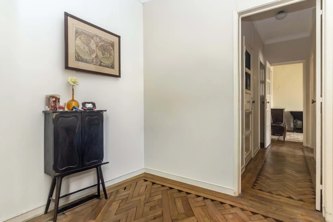 Apartamento T2 para Venda em São Domingos de Benfica Foto 3
