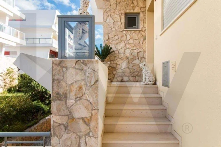 Apartamento T2 para Venda em Portimão Foto 2