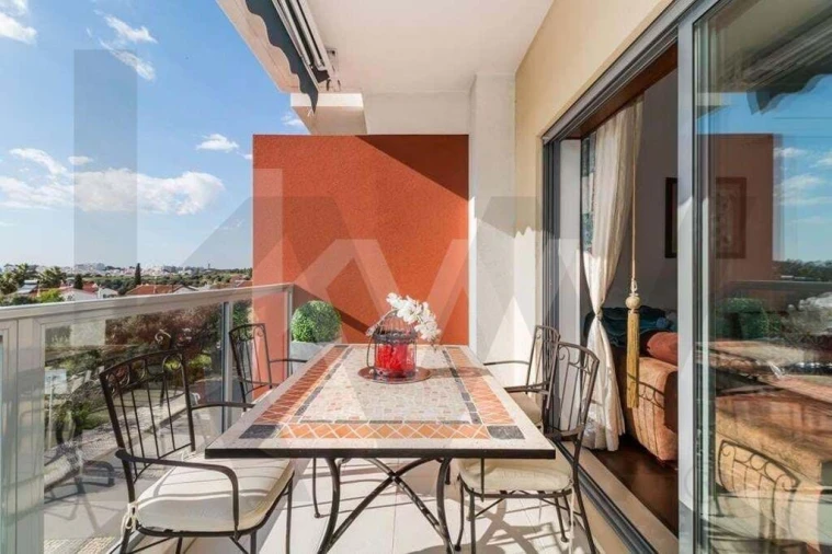 Apartamento T2 para Venda em Portimão Foto 30