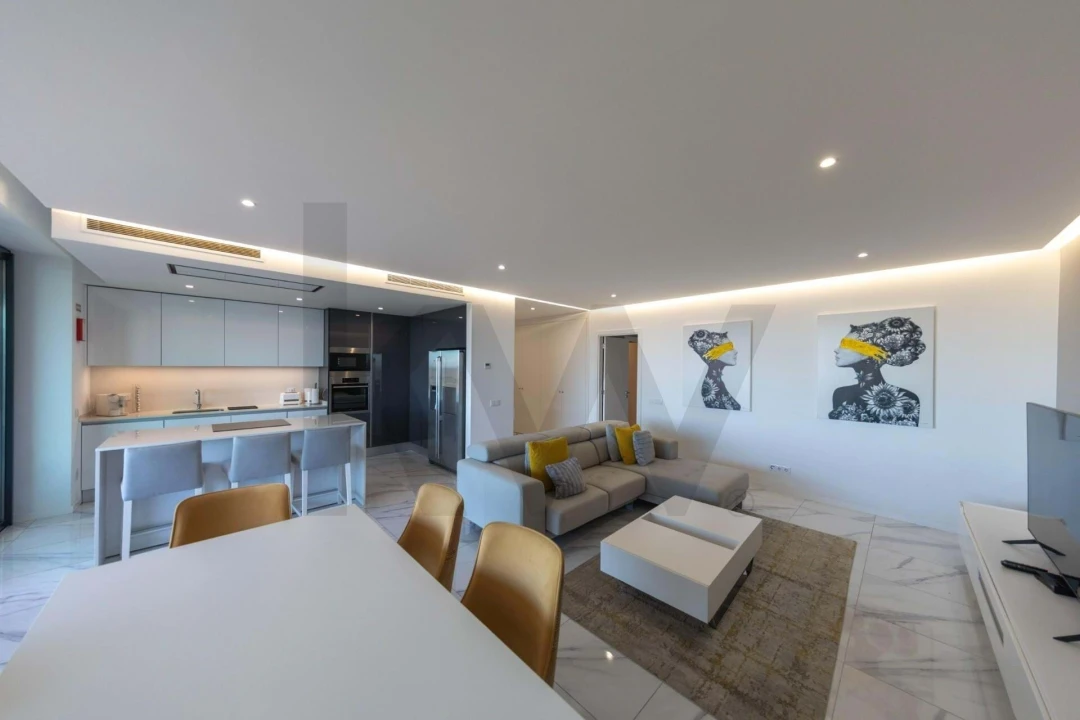 Apartamento T2 para Venda em Portimão Foto 6