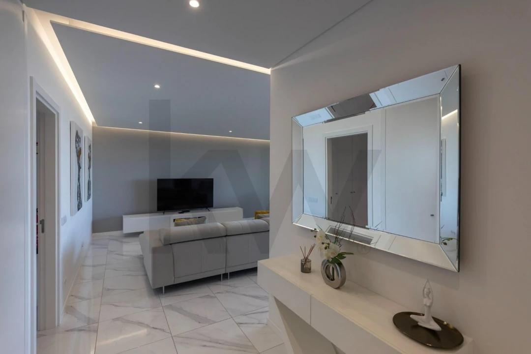 Apartamento T2 para Venda em Portimão Foto 2