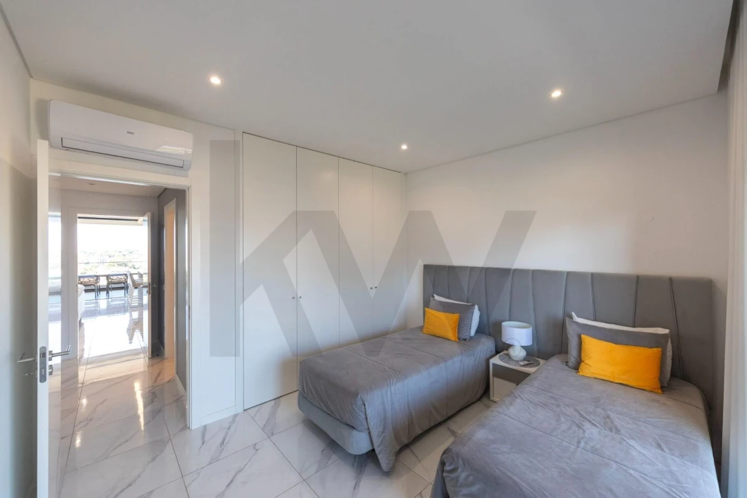 Apartamento T2 para Venda em Portimão Foto 16