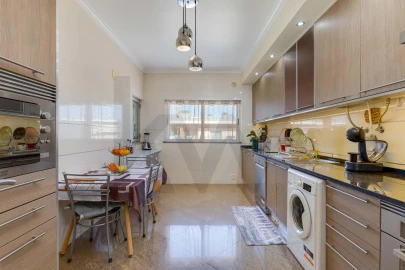 Apartamento T3 para Venda em Portimão