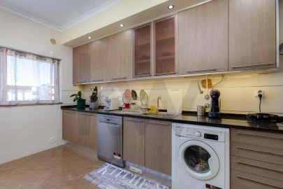 Apartamento T3 para Venda em Portimão