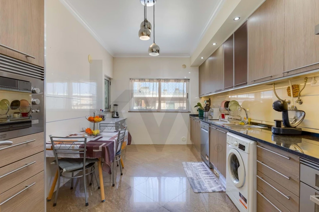 Apartamento T3 para Venda em Portimão Foto 27