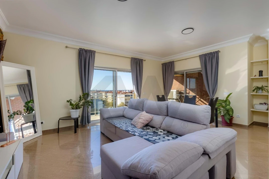 Apartamento T3 para Venda em Portimão Foto 5