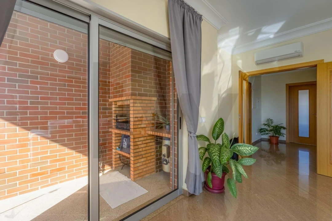 Apartamento T3 para Venda em Portimão Foto 10