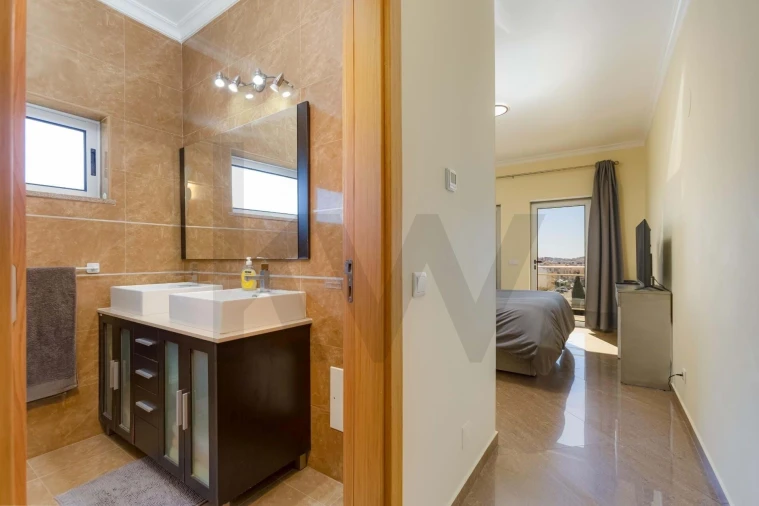 Apartamento T3 para Venda em Portimão Foto 23