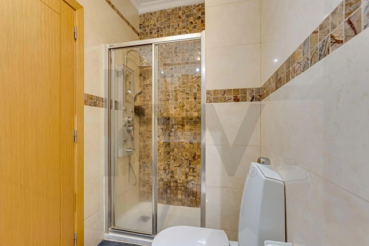 Apartamento T3 para Venda em Portimão Foto 32