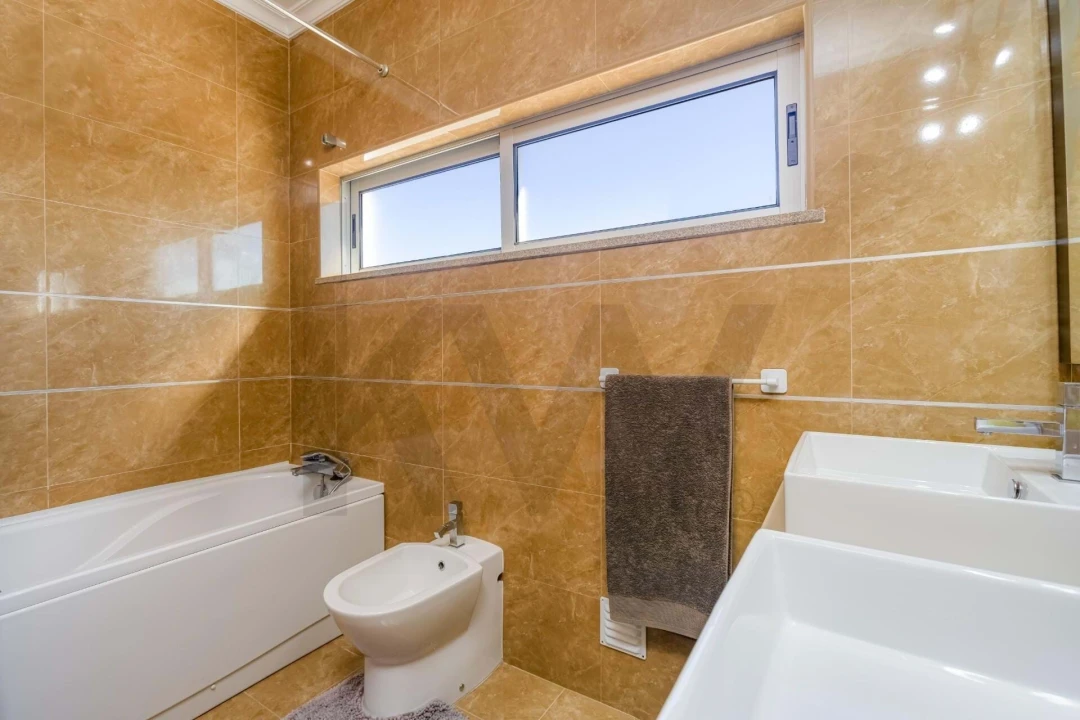 Apartamento T3 para Venda em Portimão Foto 25