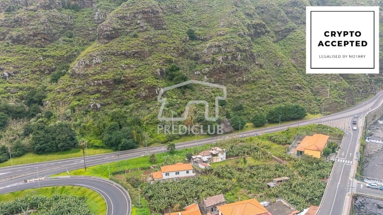 Terreno para Venda em Ribeira Brava Foto 1