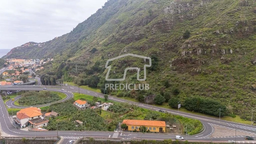 Terreno para Venda em Ribeira Brava Foto 6