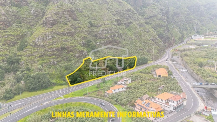 Terreno para Venda em Ribeira Brava Foto 2