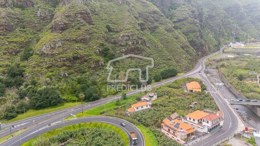 Terreno para Venda em Ribeira Brava Foto 5
