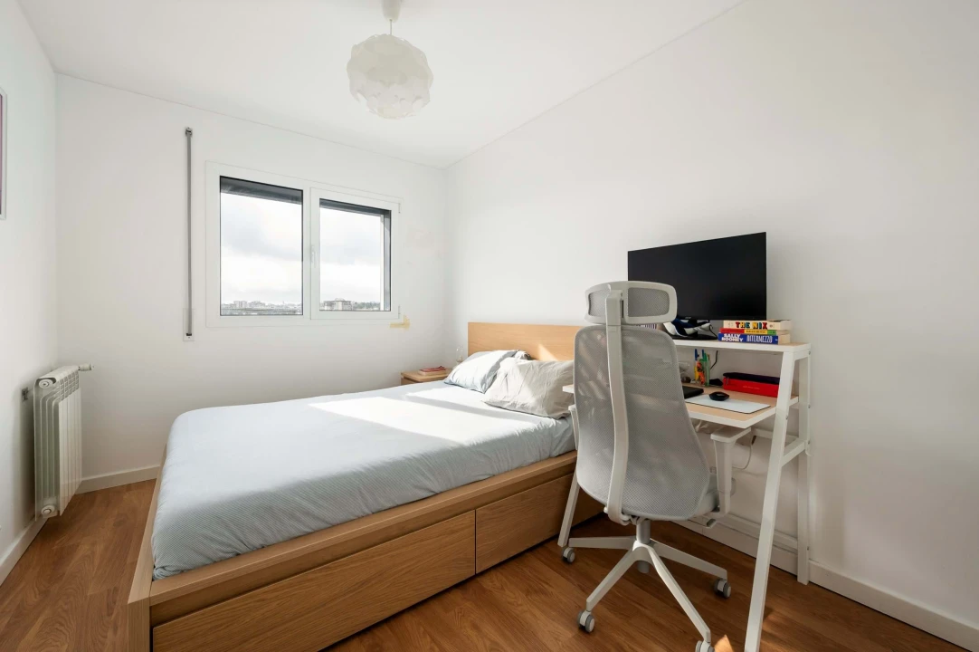 Apartamento T1 para Venda em Parque das Nações Foto 9