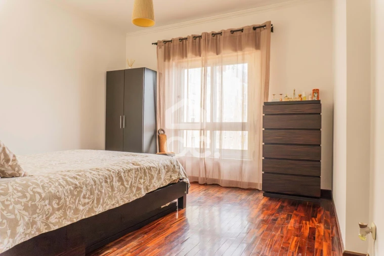Apartamento T2 para Venda em Agualva e Mira-Sintra Foto 7