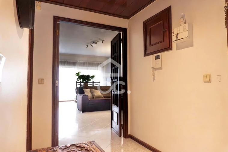 Apartamento T2 para Venda em Agualva e Mira-Sintra Foto 39