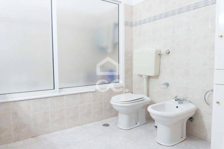 Apartamento T2 para Venda em Agualva e Mira-Sintra Foto 44