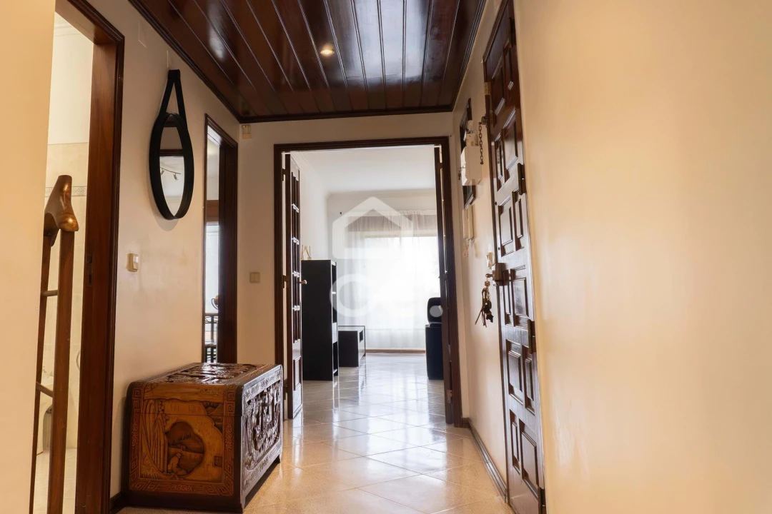 Apartamento T2 para Venda em Agualva e Mira-Sintra Foto 5