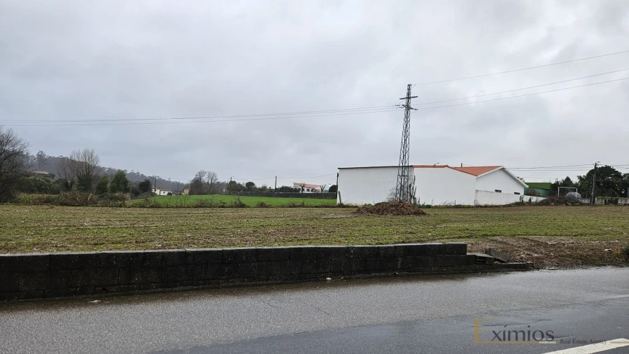Terreno para Venda em Aveleda Foto 2
