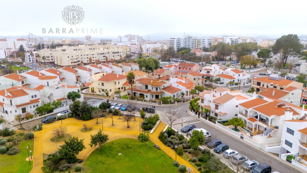 Moradia T5 para Venda em Loule (São Clemente) Foto 3
