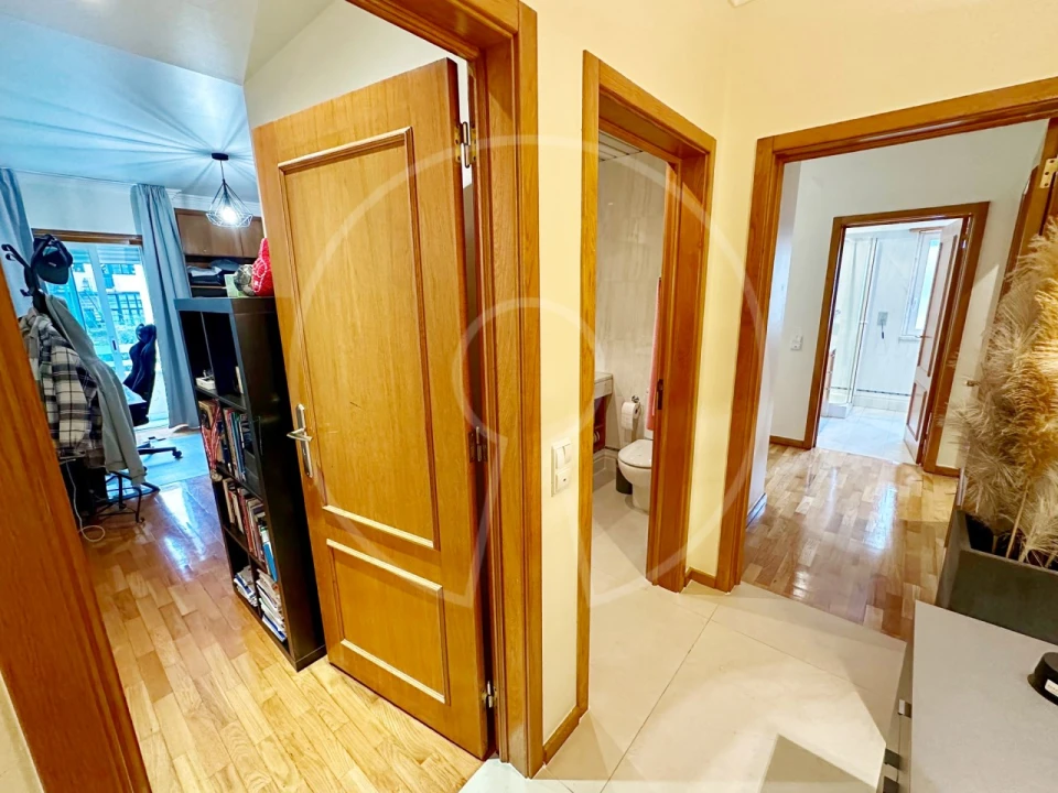 Apartamento T6 para Venda em Areeiro Foto 16