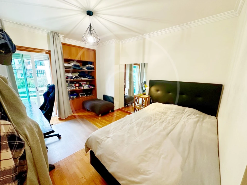 Apartamento T6 para Venda em Areeiro Foto 17